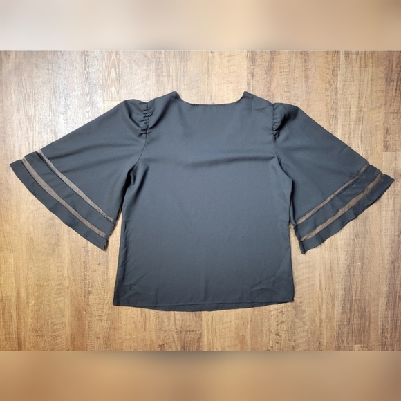 Bell sleeve top - Picture 7 of 8